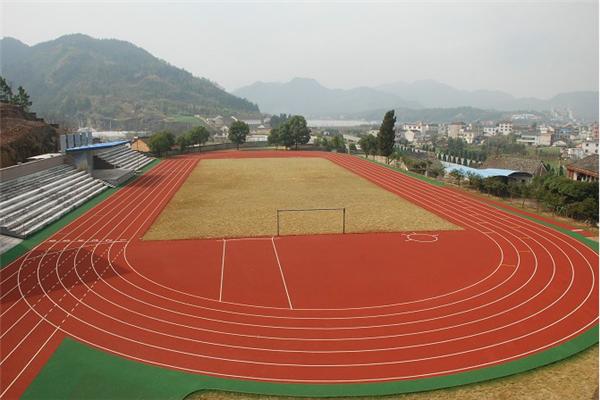 全塑型塑膠跑道材料